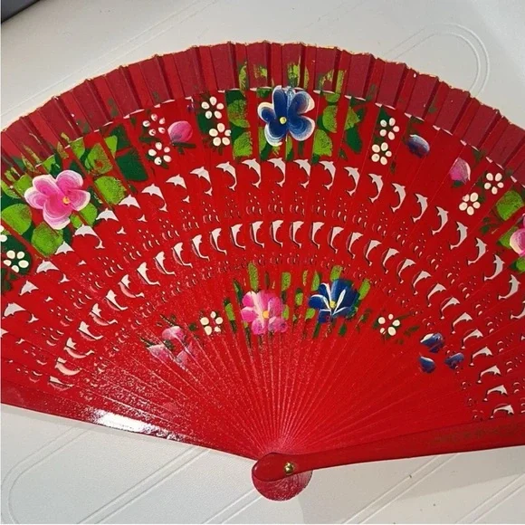 Hand Fan - Picture 3 of 3